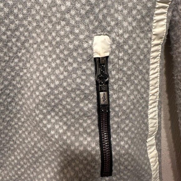 Killtec Women’s Fleece ski Jacket w/ standup collar grey & white Size 4 - Picture 3 of 8